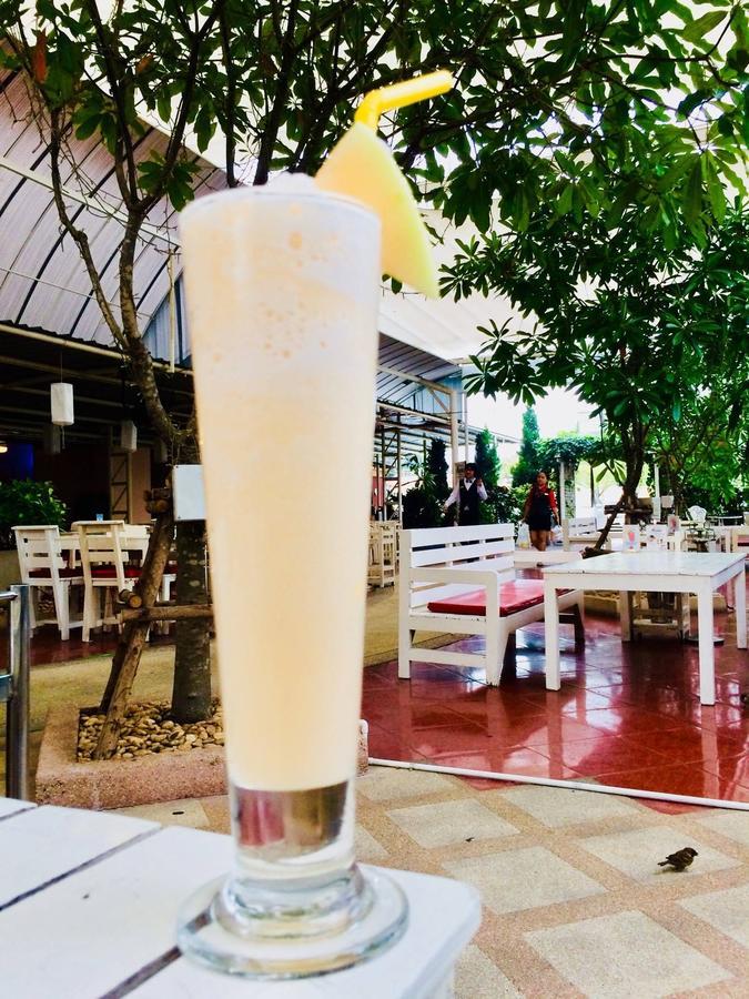 Vabua Asotel Bangkok Buitenkant foto